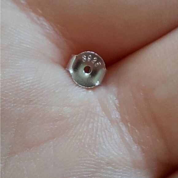 925 Silver Geometric Line Earrings - Picture 10 of 13